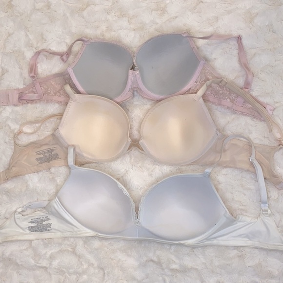 Lot of 3 Victoria’s Secret Bras 34D - Picture 2 of 5